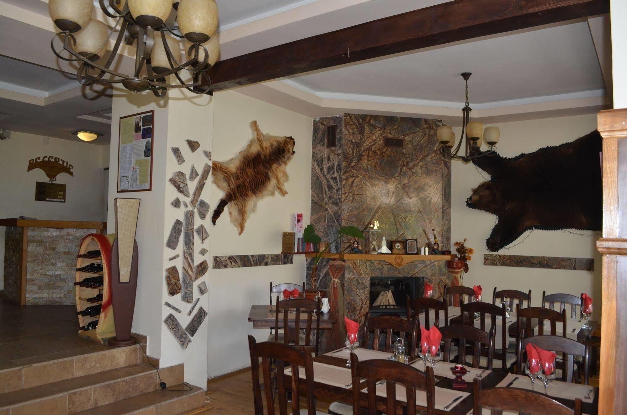 Magic Club Hotel บุชเตนี ภายนอก รูปภาพ