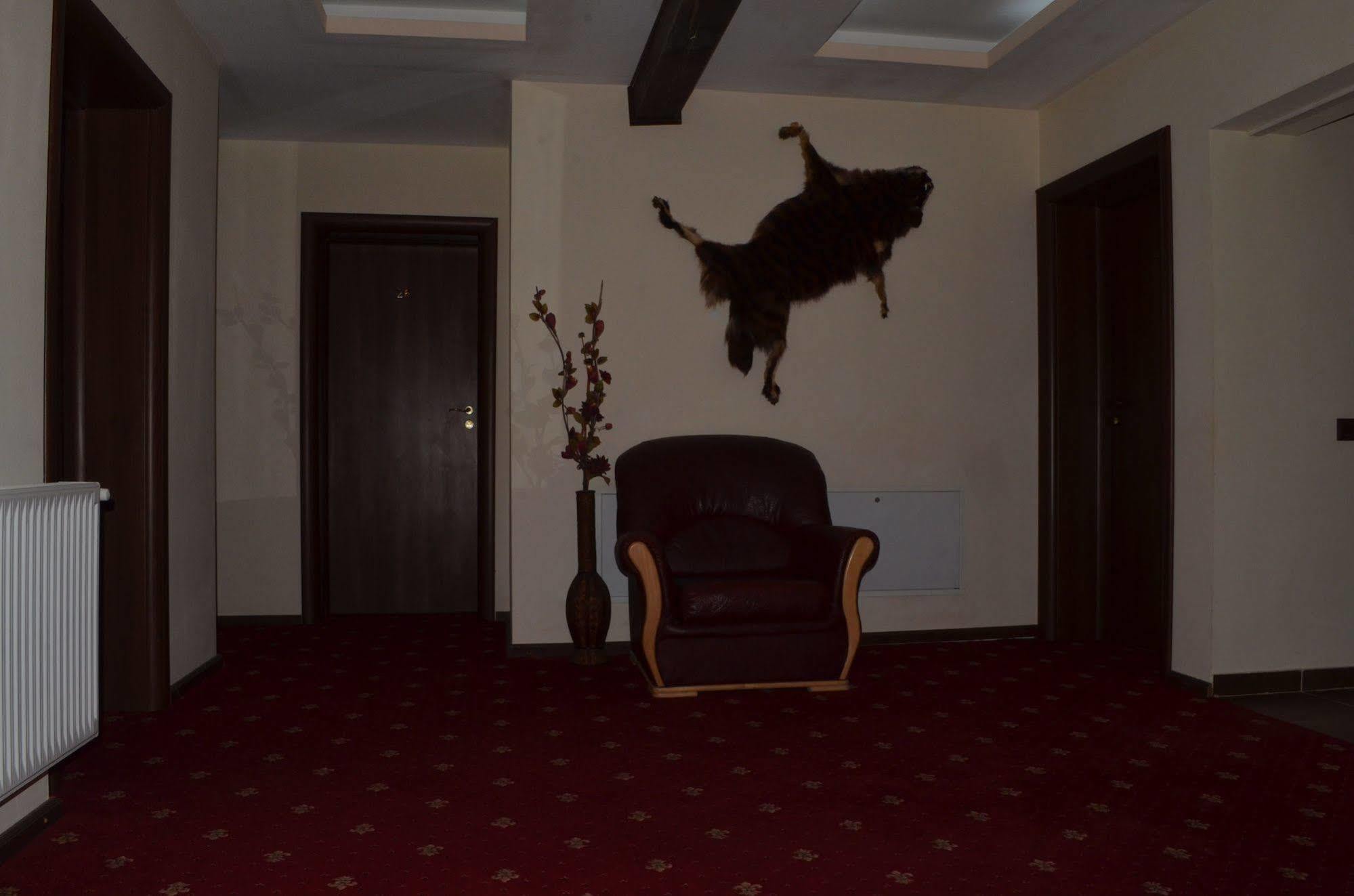 Magic Club Hotel บุชเตนี ภายนอก รูปภาพ